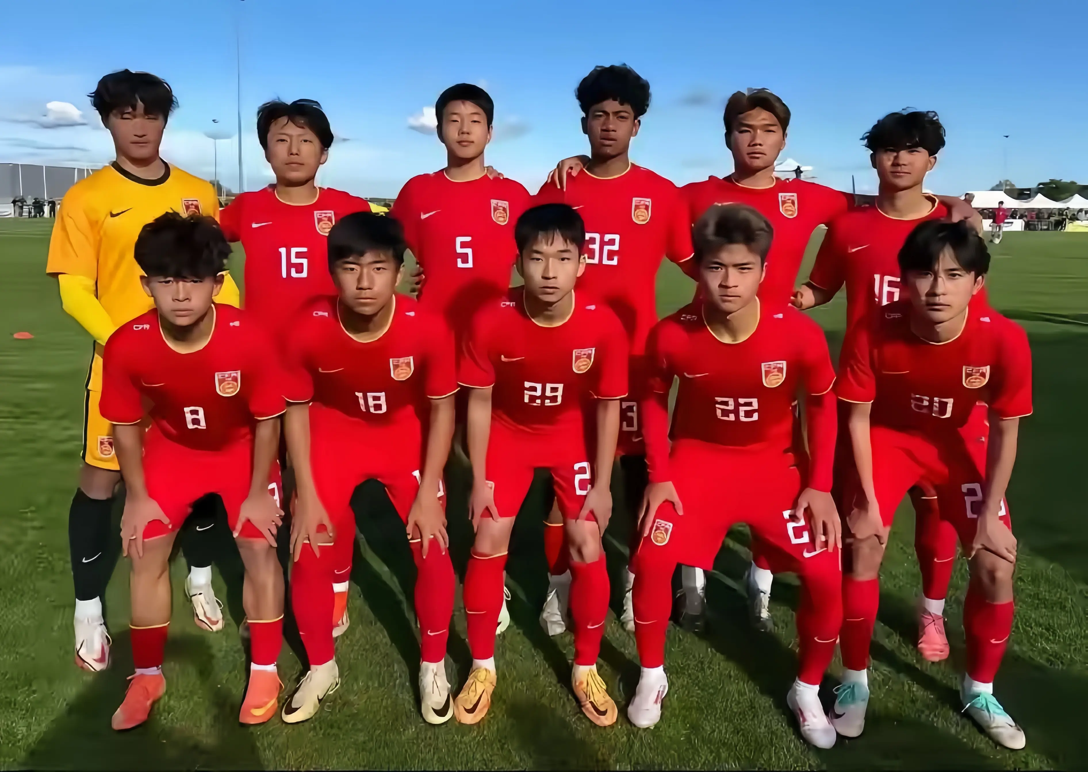 年龄段U, 首发出场担 年龄段U, 首发出场担